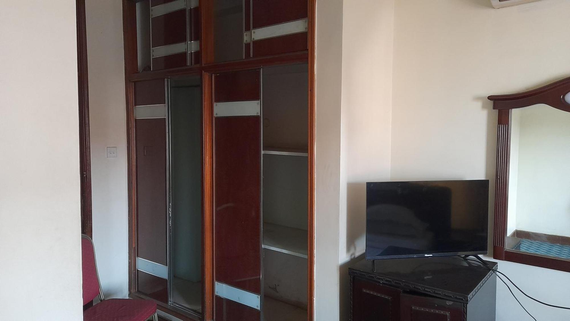 New Jbk Hotel Kampala Exterior photo