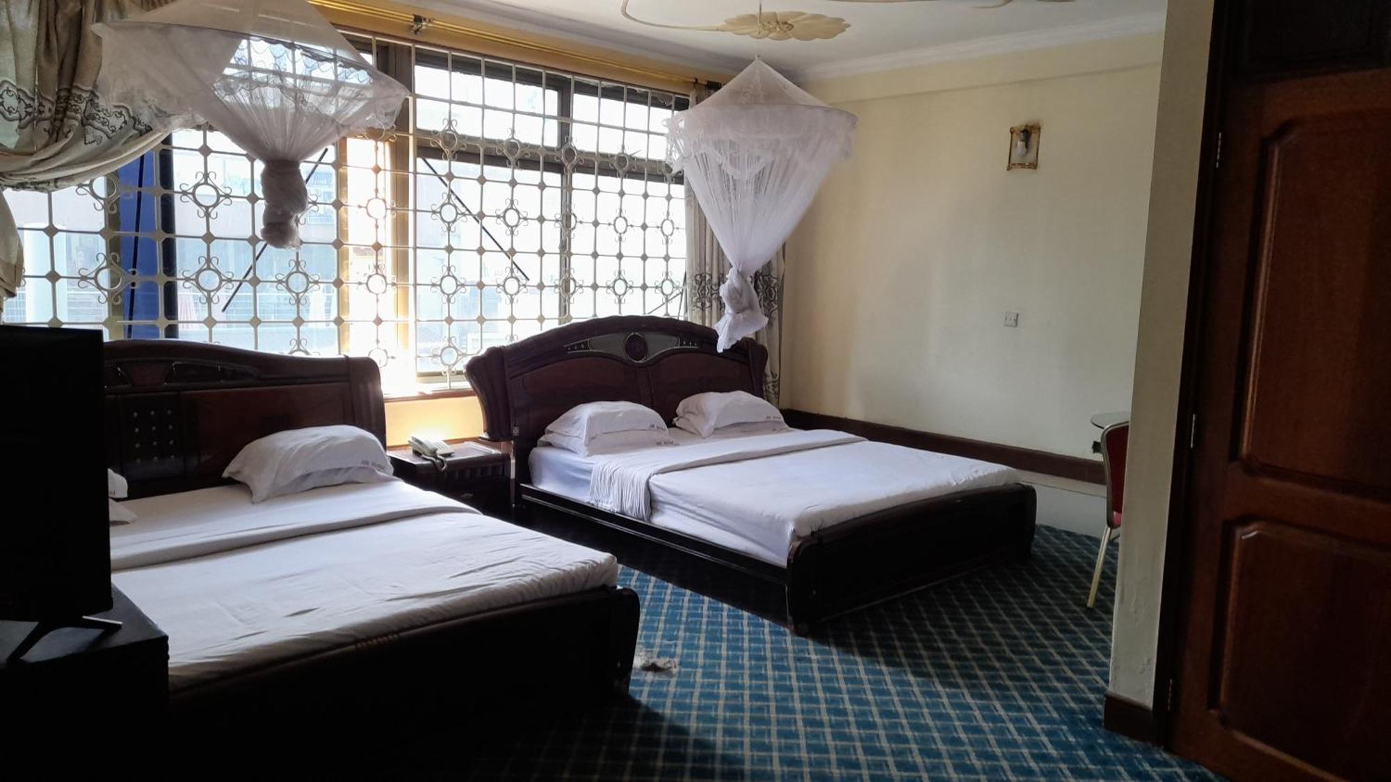 New Jbk Hotel Kampala Exterior photo