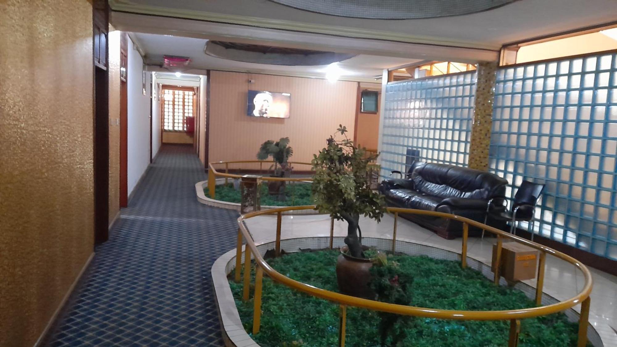 New Jbk Hotel Kampala Exterior photo