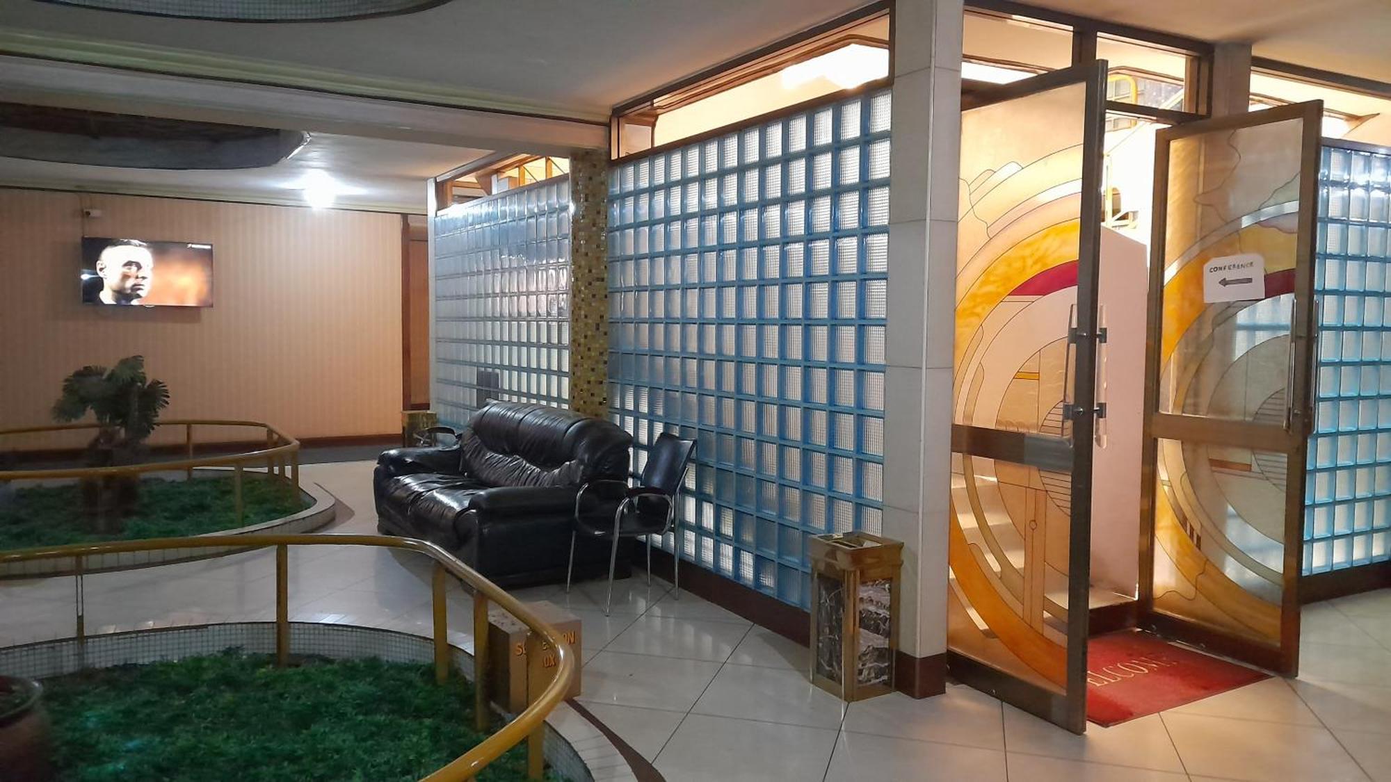 New Jbk Hotel Kampala Exterior photo
