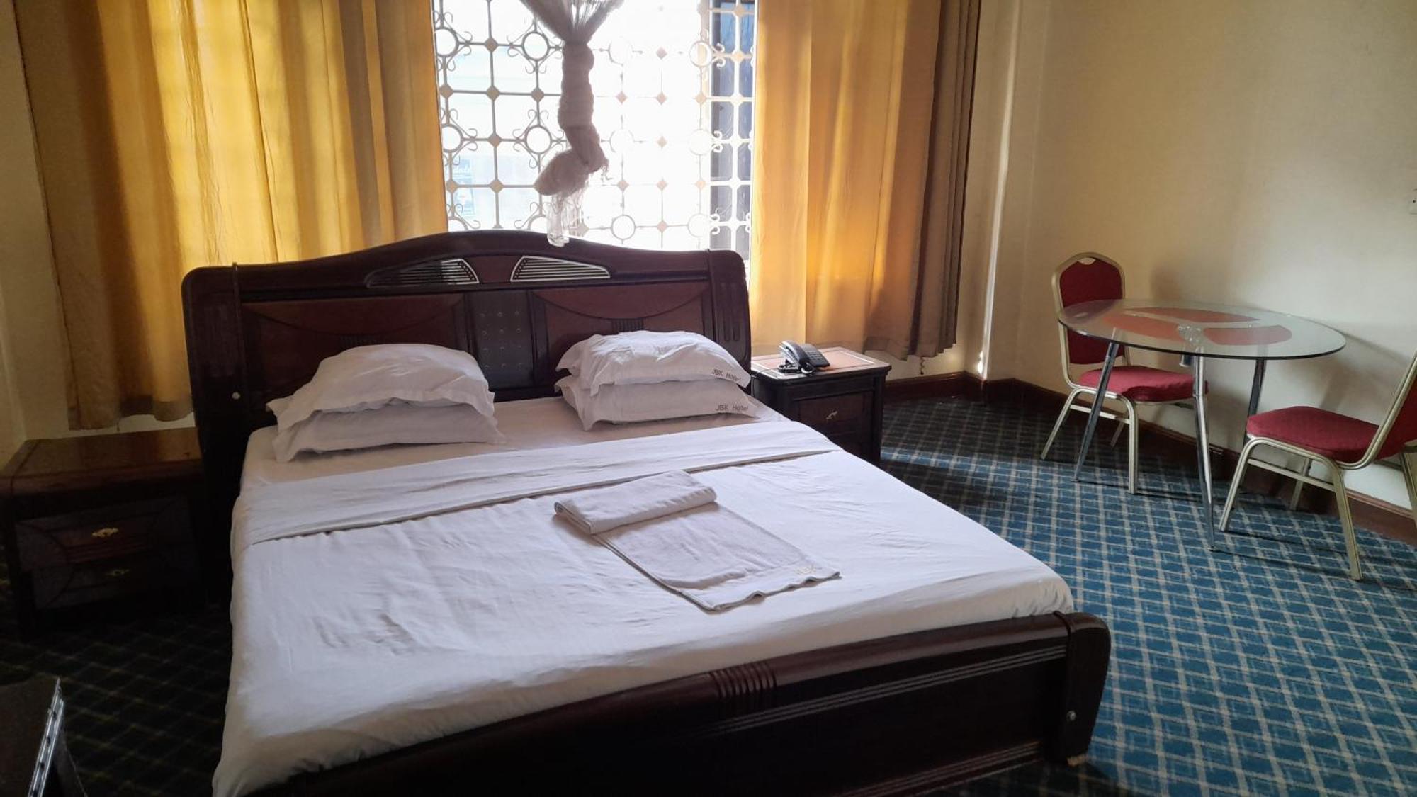 New Jbk Hotel Kampala Exterior photo