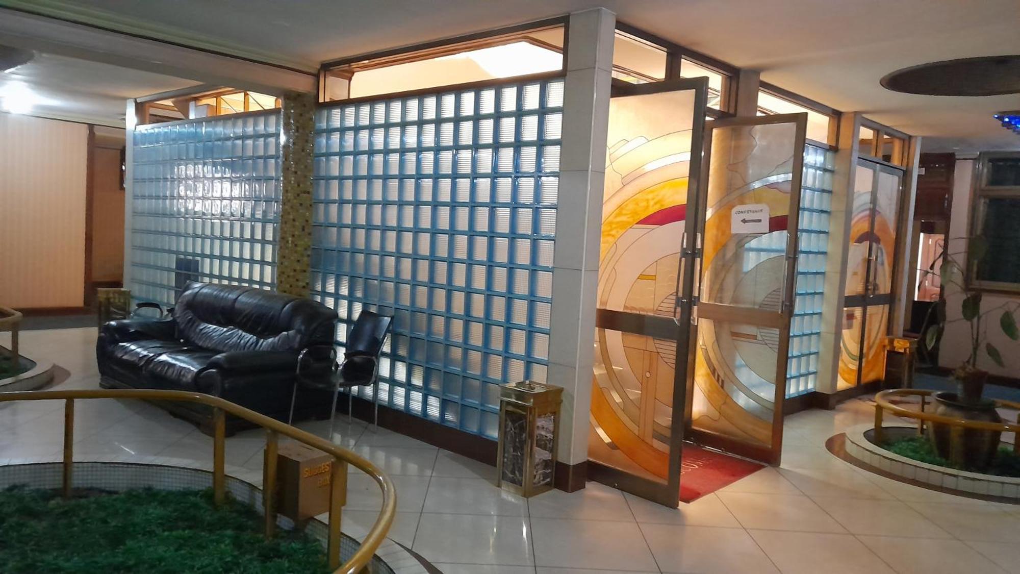 New Jbk Hotel Kampala Exterior photo